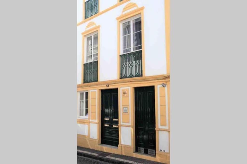 Pdl Central Apartments - Three Ponta Delgada  Bagian luar foto