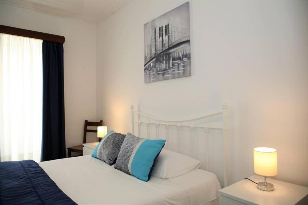 Pdl Central Apartments - Three Ponta Delgada  Bagian luar foto