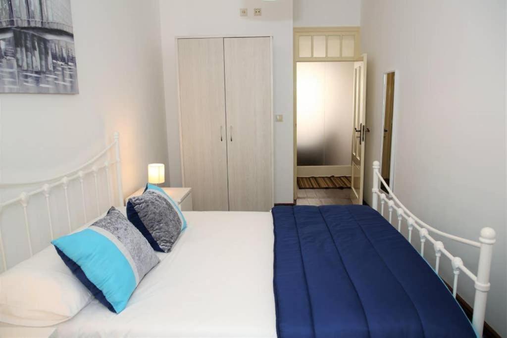 Pdl Central Apartments - Three Ponta Delgada  Bagian luar foto